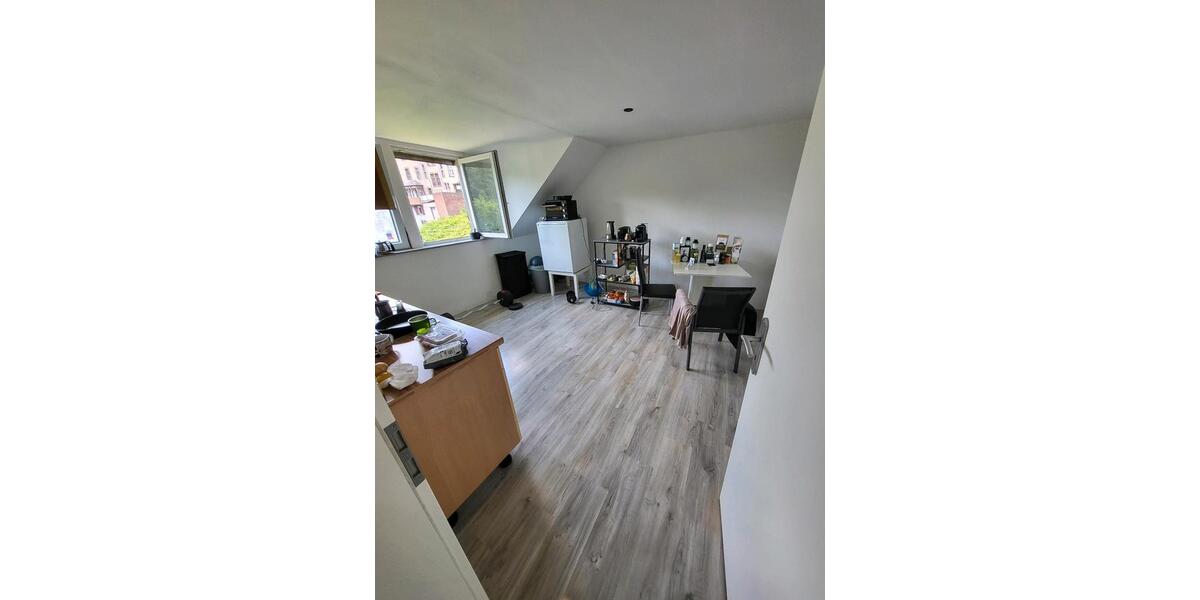 Dachgeschoßwohnung Sulzbach (Saar) - 1 Zimmer, 40 m&sup2;, 600&euro; | Angebot:25720758