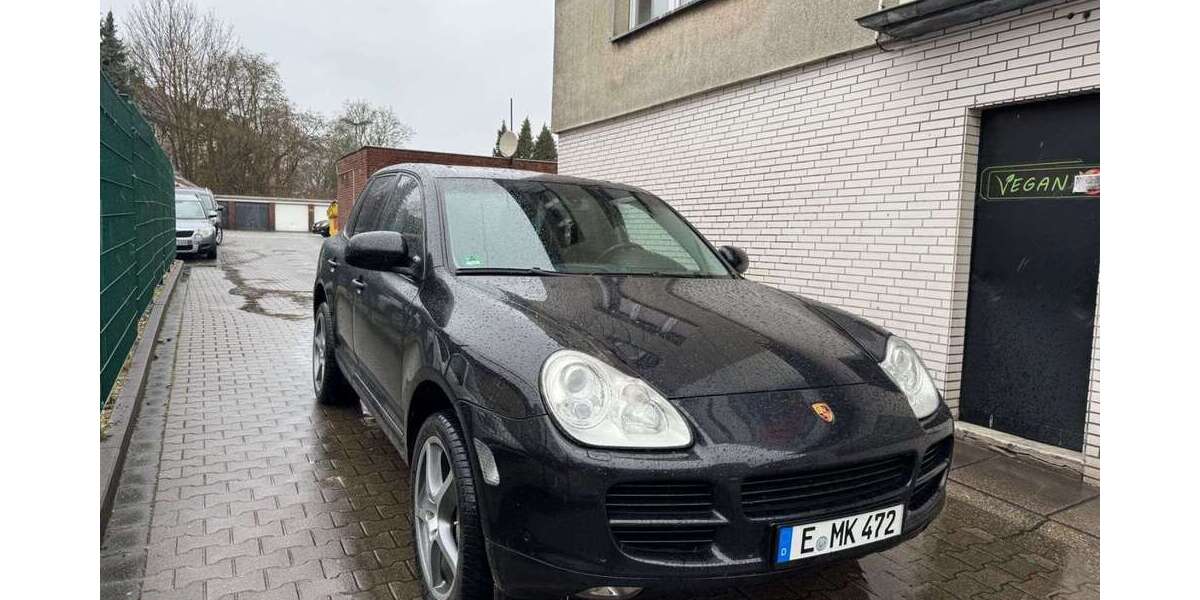 Porsche Cayenne 180.000 km 8.500 &euro; Essen 45143