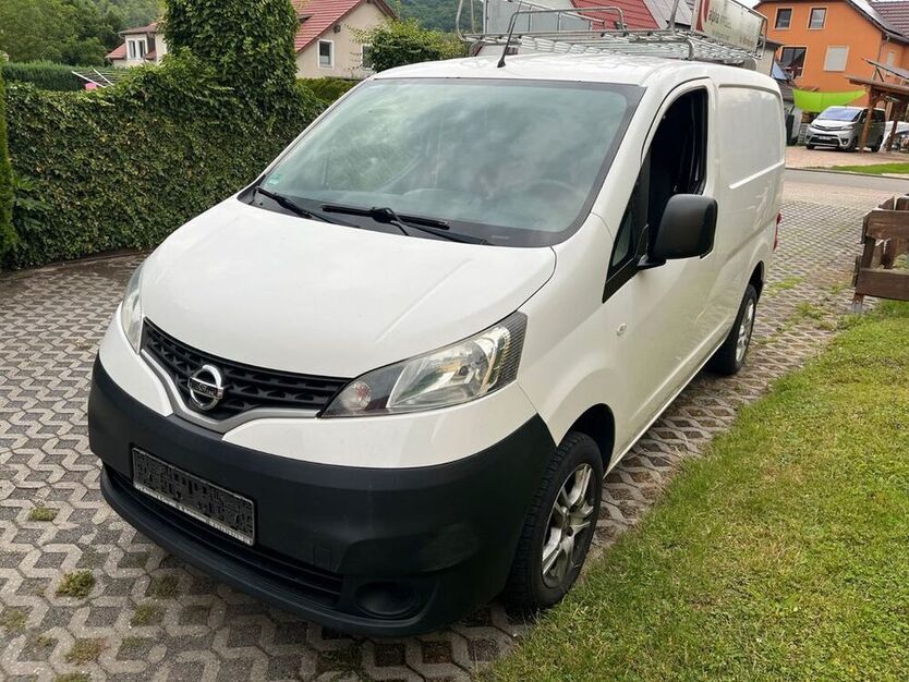 NV200
