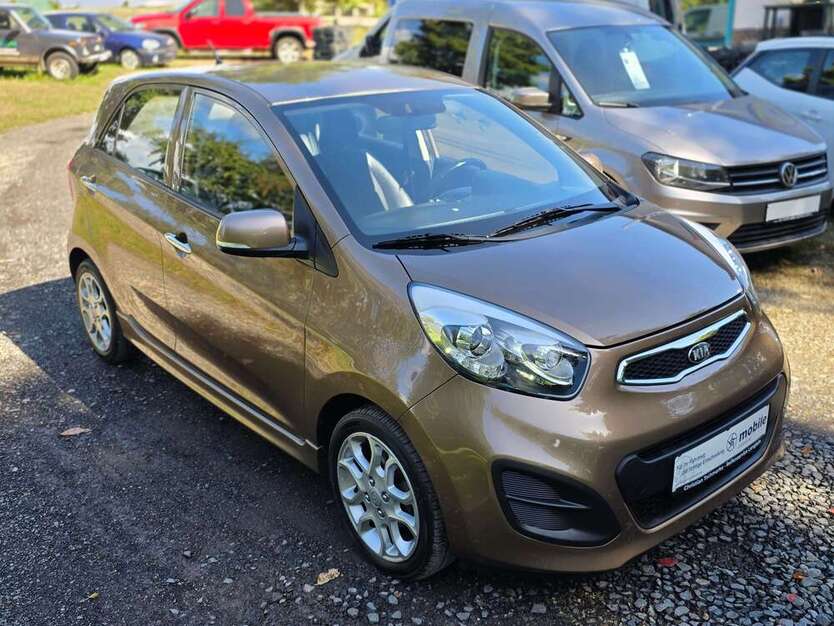 Kia Picanto 82.000 km 5.800 € Bovenden, Ortsteil Lenglern 37120