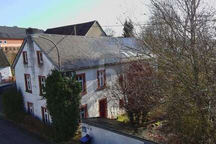 Haus Basberg - 7 Zimmer, 270 m&sup2;, 349.000&euro; | Angebot:27151702