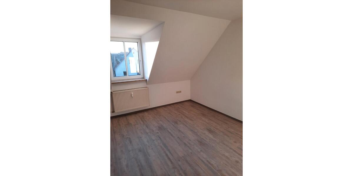 Dachgeschoßwohnung Kemnath - 1 Zimmer, 30 m&sup2;, 310&euro; | Angebot:26405846