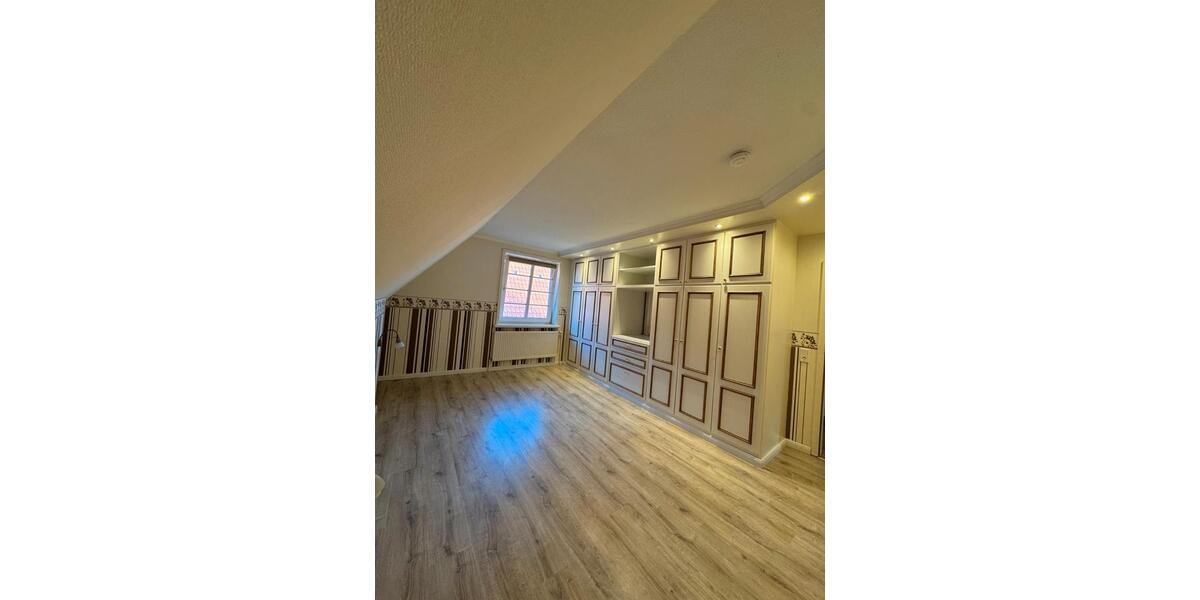 Etagenwohnung Klanxbüll - 3.5 Zimmer, 120 m&sup2;, 1.030&euro; | Angebot:26385976