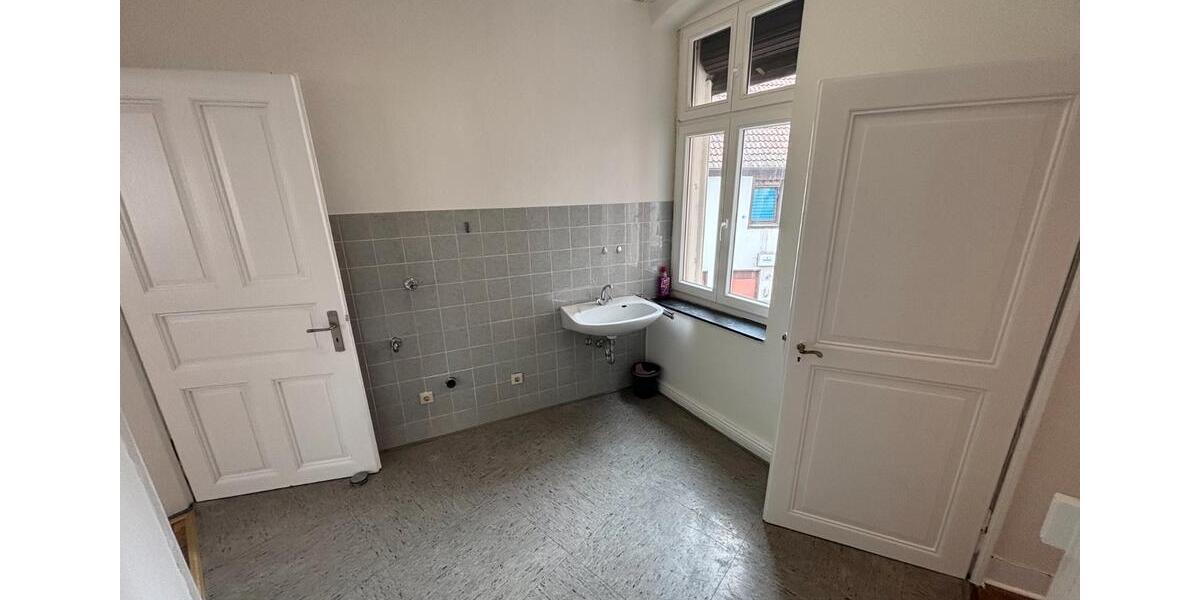 Etagenwohnung Beckum - 5 Zimmer, 140 m&sup2;, 1.000&euro; | Angebot:26597119