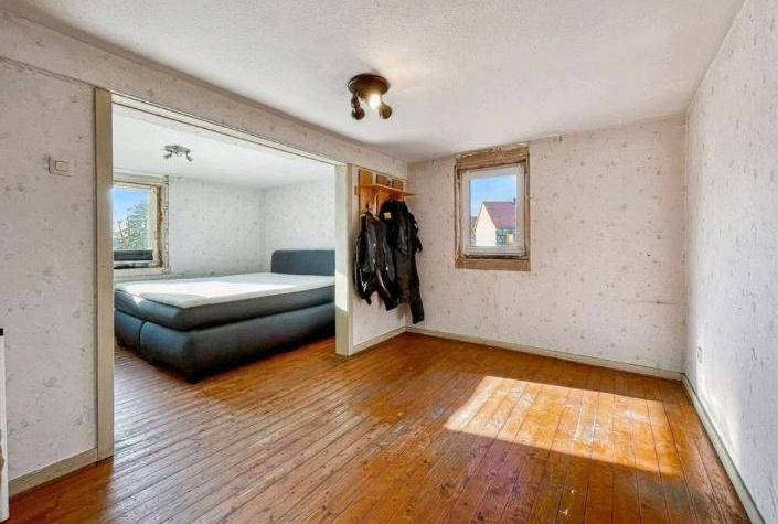Einfamilienhaus Alsfeld - 5 Zimmer, 100 m&sup2;, 60.000&euro; | Angebot:27133644