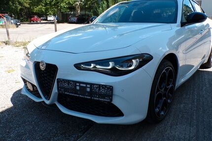 Alfa Romeo Giulia 30.000 km 32.900 &euro; Krailling bei München 82152