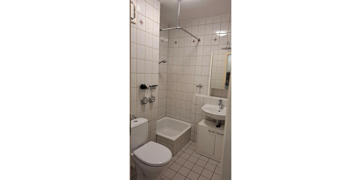 Erdgeschoßwohnung Homburg - 1 Zimmer, 30 m&sup2;, 350&euro; | Angebot:26413188