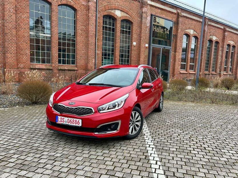 Kia ceed Sportswagon 66.300 km 11.500 € Eichwalde 15732