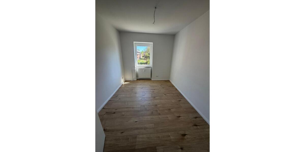Etagenwohnung Südheide Unterlüß - 6 Zimmer, 137 m&sup2;, 825&euro; | Angebot:26535461
