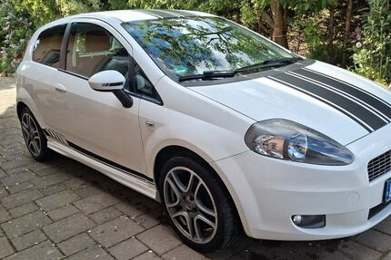 Fiat Grande Punto 119.330 km 2.800 &euro; Rennertshofen 86643