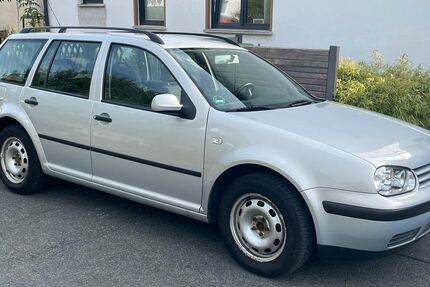 VW Golf 300.000 km 990 &euro; Schnaittach 91220