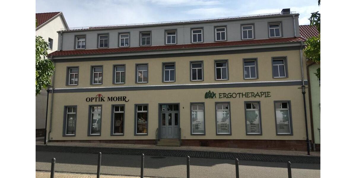 3-Raum-Wohnung, zentrale Lage, Balkon, PKW Stellplatz 3 zimmer