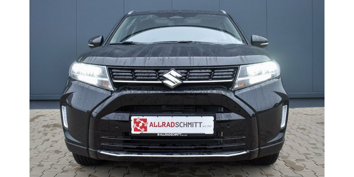Suzuki Vitara Comfort+ 1.5l Hybrid AGS Allgrip 2.390 km 25.900 &euro; Höchberg-Würzburg 97204
