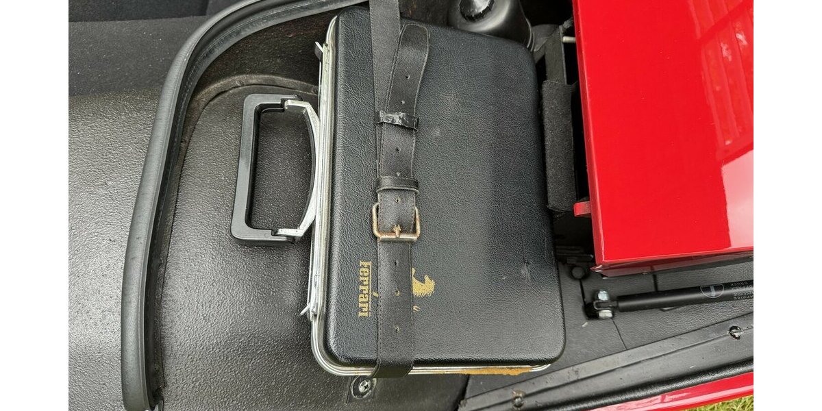 Ferrari 512 BBi Classiche Matching Numbers Matching Colors 39.000 km 299.999 &euro; Hamburg 22339