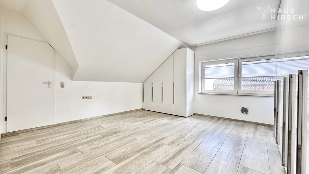 Etagenwohnung Ratingen West - 2 Zimmer, 117 m&sup2;, 1.530&euro; | Angebot:25724943