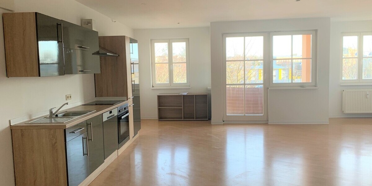 Helle 2,5-R-Whg 70,24 qm Balkon, Abstellraum, Einbauküche - Appartement Großenhain | Angebot:26287288