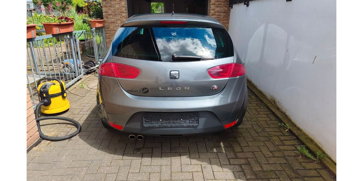 Seat Leon 204.700 km 4.600 &euro; Bad Münstereifel 53902
