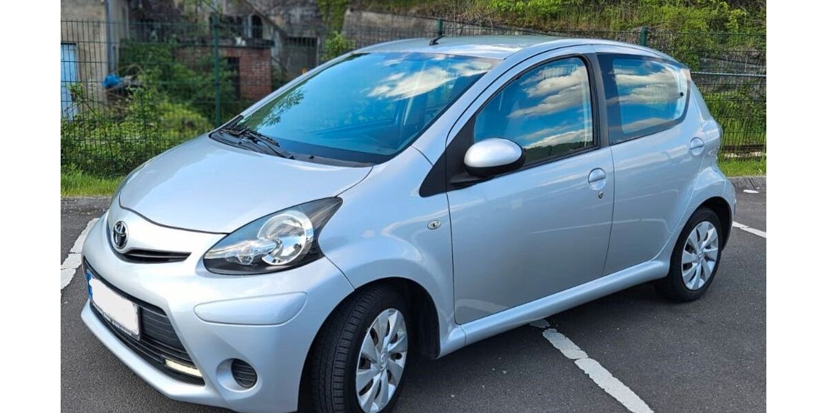 Toyota Aygo (X) 108.888 km 4.567 &euro; Wiehl 51674