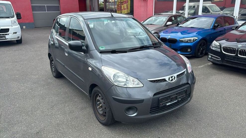 i30