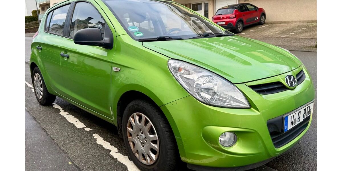 Hyundai i20 75.686 km 3.399 &euro; Wuppertal 42349