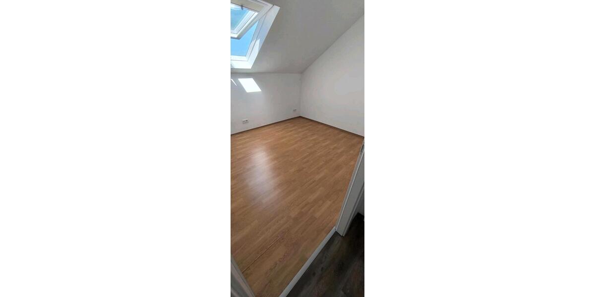Dachgeschoßwohnung Dinklage - 3 Zimmer, 70 m&sup2;, 650&euro; | Angebot:26412795