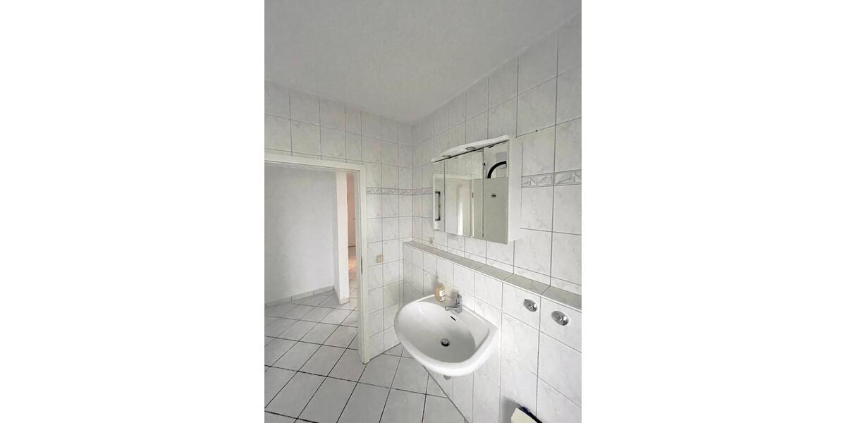 Dachgeschoßwohnung Iserlohn Grüne - 3 Zimmer, 82 m&sup2;, 179.000&euro; | Angebot:27449139