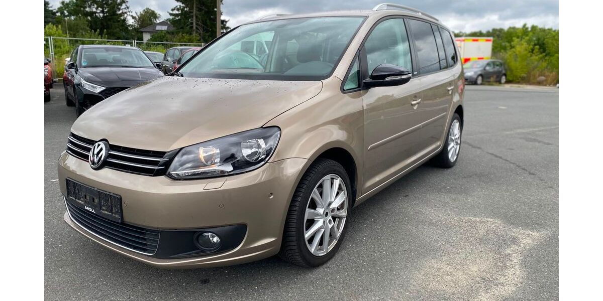 VW Touran 87.160 km 9.990 &euro; Schönefeld OT Großziethen 12529