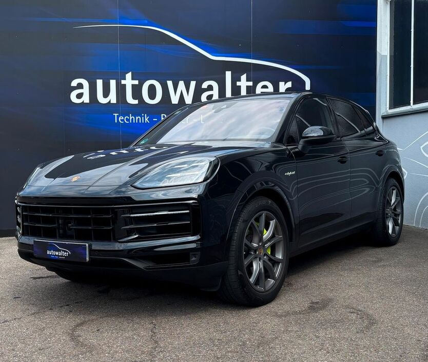 Porsche Cayenne 38.000 km 94.800 € Künzelsau 74653