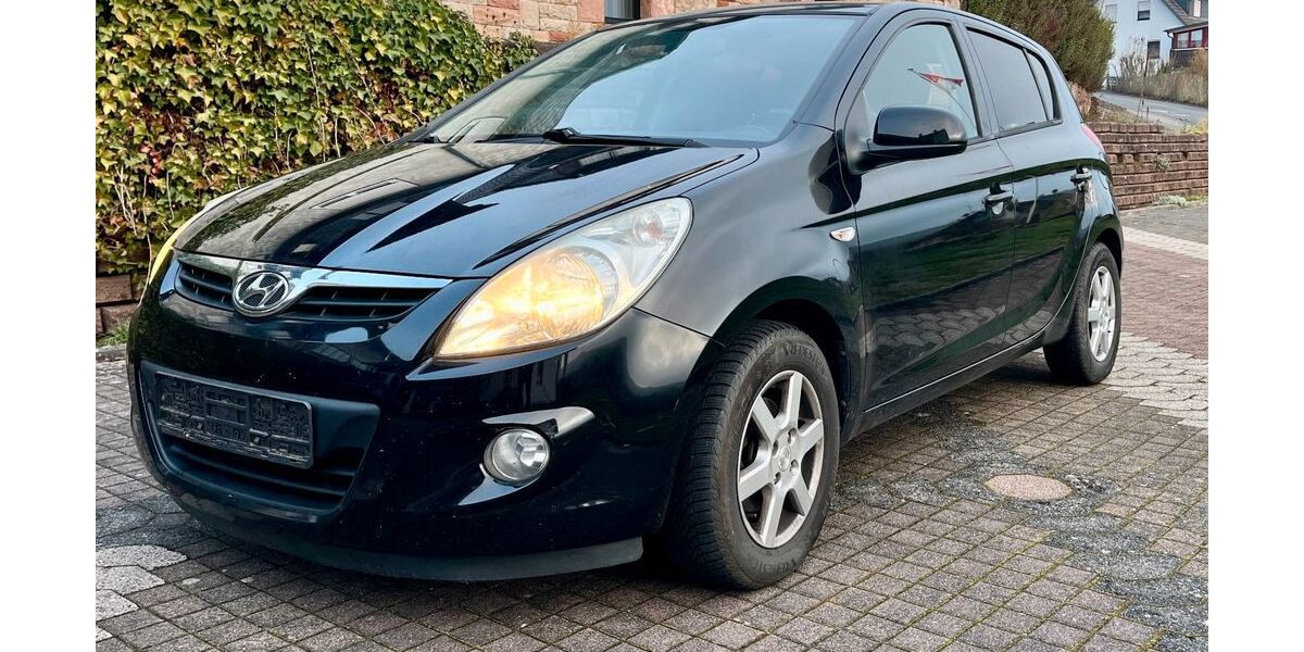 Hyundai i20 151.869 km 3.990 &euro; Burkardroth 97705