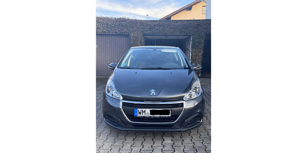 Peugeot 208 9.000 km 8.900 &euro; Iffeldorf 82393