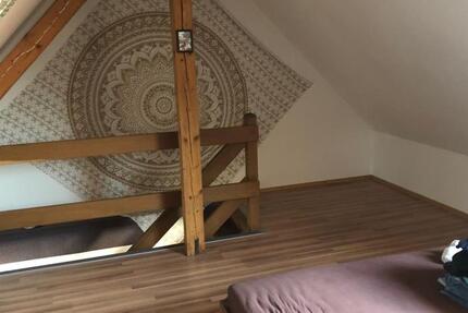 Dachgeschosswohnung 2.5 zimmer