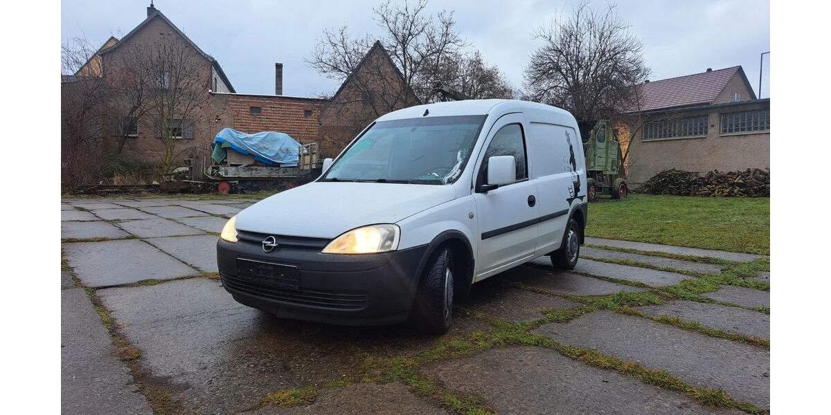 Opel Combo 151.000 km 2.599 &euro; Weimar 99427