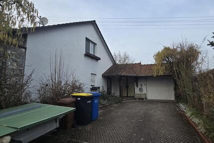 Haus Aach - 6 Zimmer, 220 m&sup2;, 2.000&euro; | Angebot:25420869