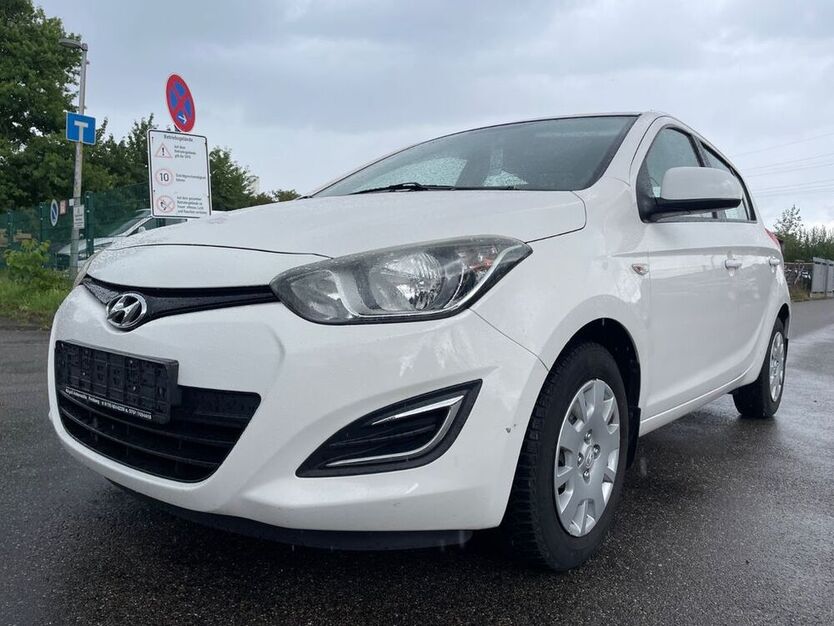 i20