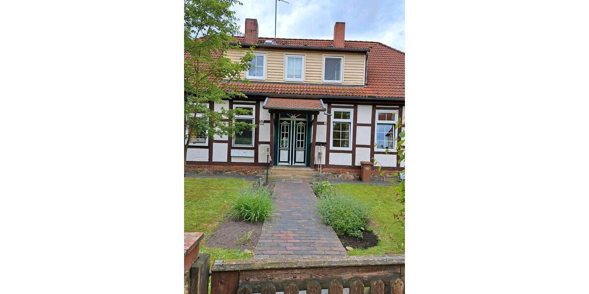 Mehrfamilienhaus, Wohnhaus Hankensbüttel - 12 Zimmer, 220 m&sup2;, 185.000&euro; | Angebot:26875547