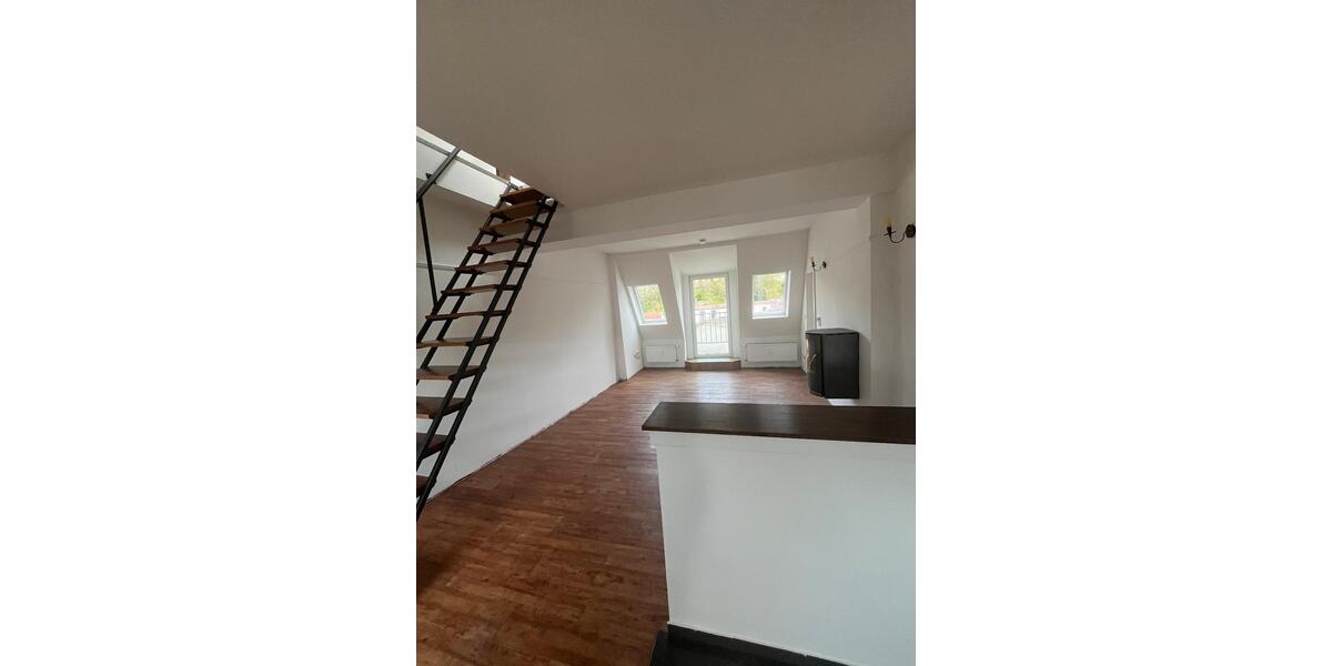 Etagenwohnung Flensburg - 3 Zimmer, 85 m&sup2;, 809&euro; | Angebot:26094605