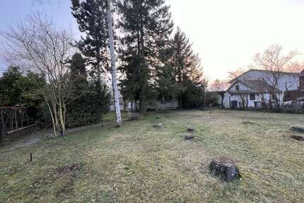 Grundstück zu verkaufen in Brieselang 215.000 € 750 m²