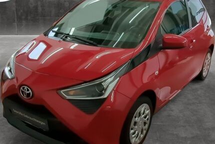 Toyota Aygo (X) 31.300 km 9.990 &euro; Chemnitz 09119