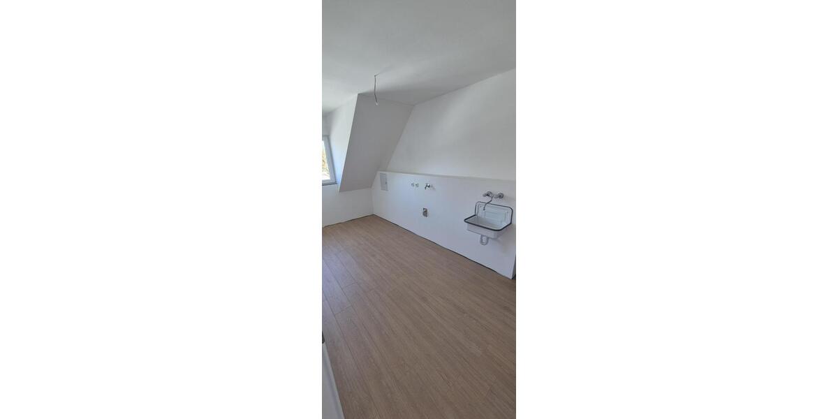 Reihenhaus Fuldatal - 4.5 Zimmer, 140 m&sup2;, 1.690&euro; | Angebot:26086904