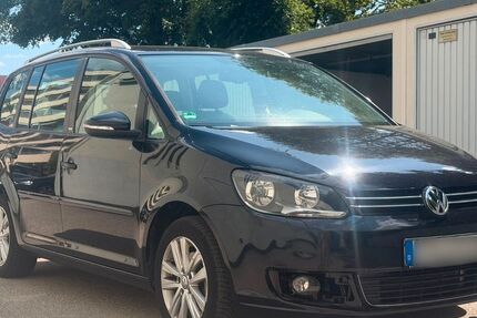 VW Touran 130.000 km 6.950 &euro; Puchheim 82178