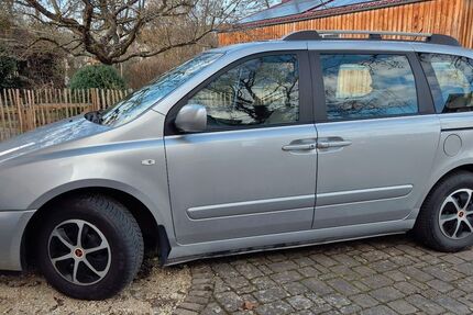 Kia Carnival 144.000 km 9.900 &euro; Titting 85135