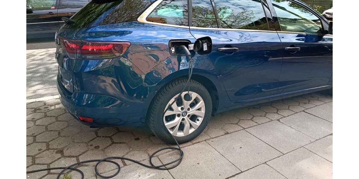 Renault Megane 51.700 km 14.190 &euro; Hamburg 22761