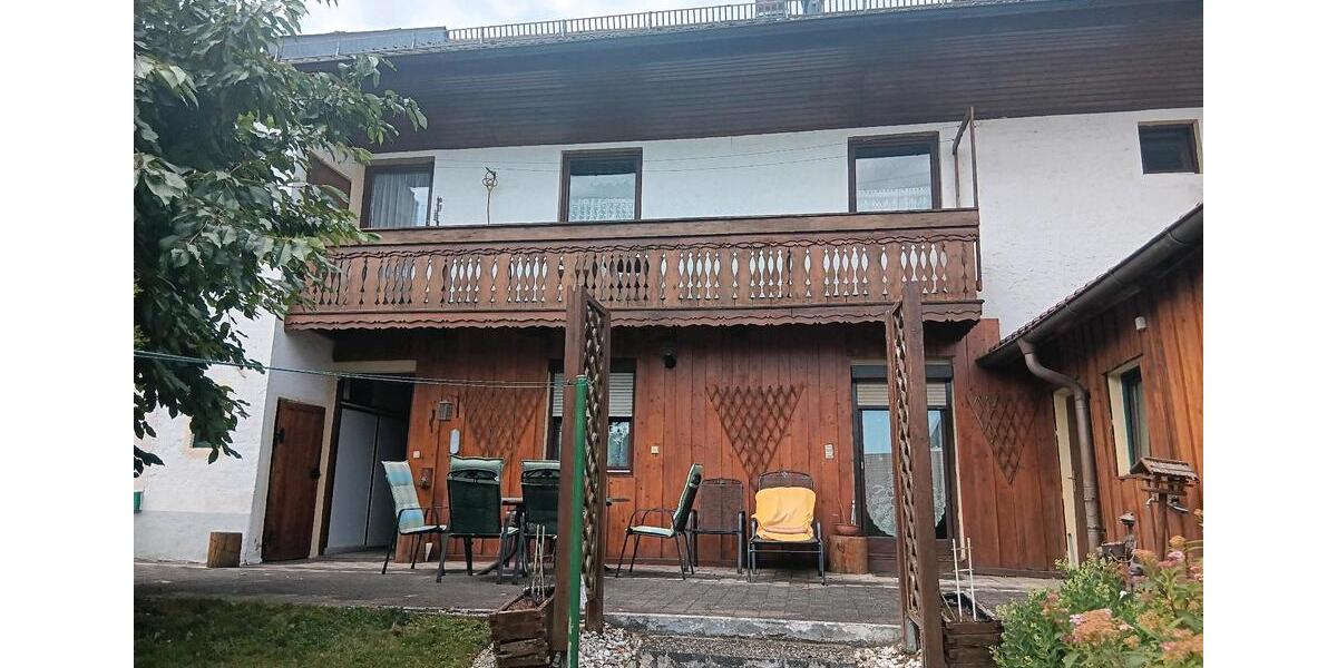 Reihenhaus Osterhofen - 8 Zimmer, 160 m&sup2;, 222.000&euro; | Angebot:26991776