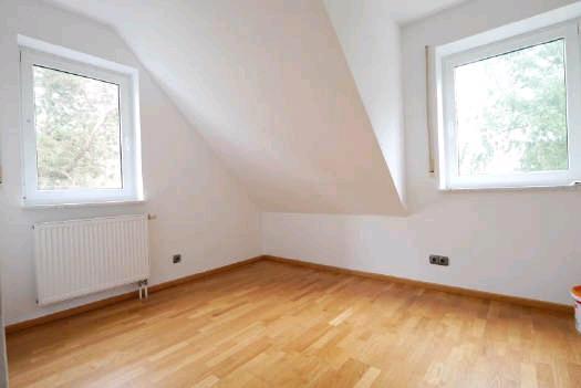 Maisonettenwohnung Rödental - 4 Zimmer, 103 m&sup2;, 900&euro; | Angebot:25945295