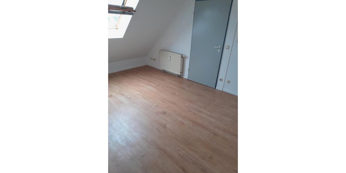 Dachgeschoßwohnung Braunschweig Lehndorf-Watenbüttel - 1 Zimmer, 25 m&sup2;, 80.000&euro; | Angebot:27447218