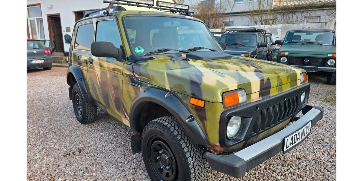 Lada Taiga 100.000 km 7.999 &euro; Waltershausen 99880