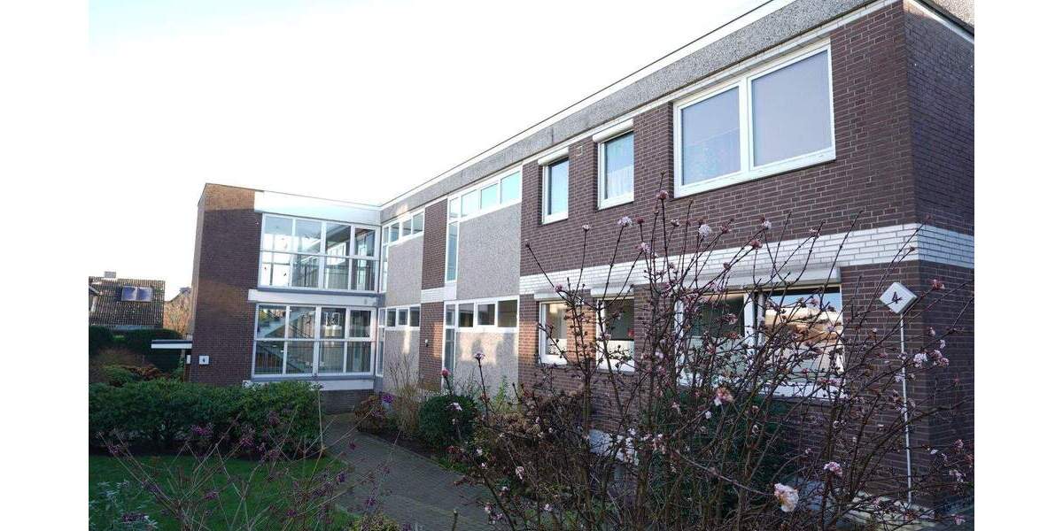 Modernisierte Mietwohnung in Hittfeld mit großem Balkon, Schwimmbad und Sauna! 2 zimmer