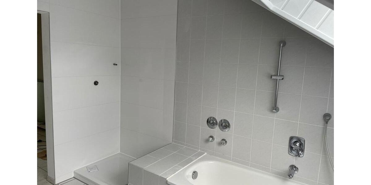 Dachgeschoßwohnung Karlstein am Main - 3.5 Zimmer, 115 m&sup2;, 1.090&euro; | Angebot:26406765