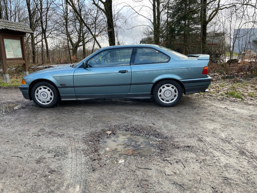 BMW E36 110.000 km 7.500 € Brilon 59929