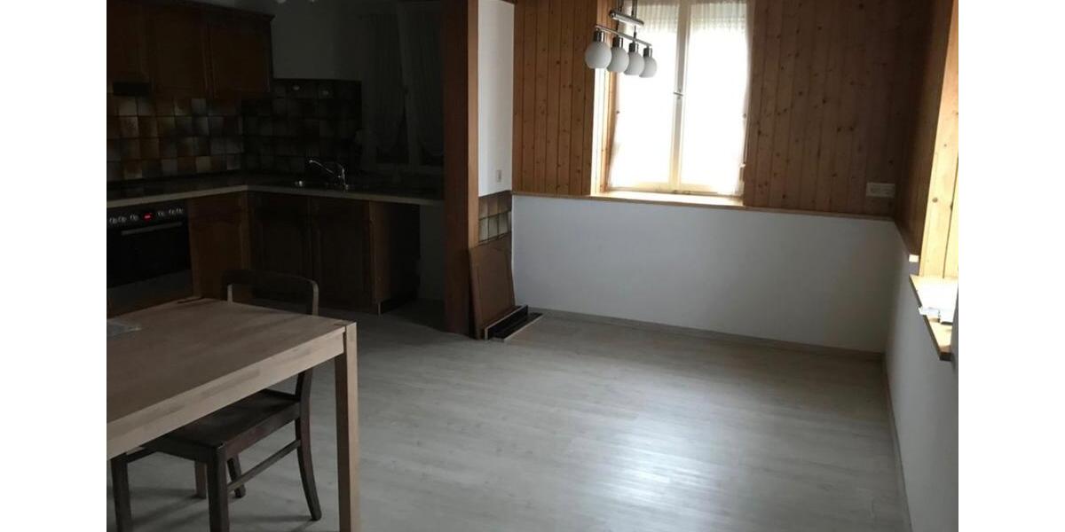 Etagenwohnung Bad Dürrheim - 4 Zimmer, 100 m&sup2;, 500&euro; | Angebot:26293140